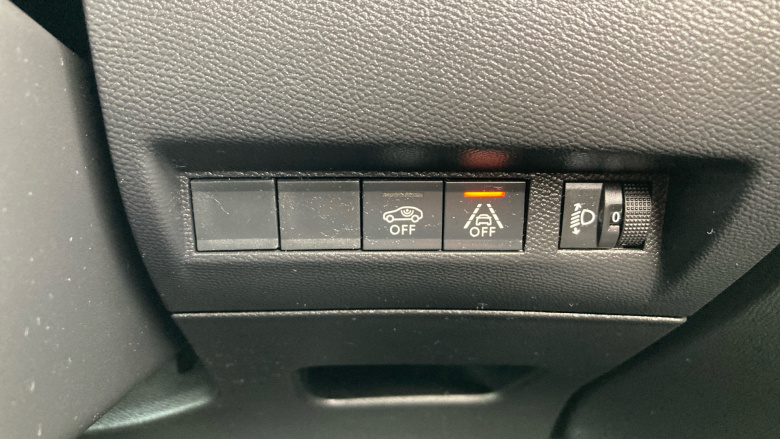 Peugeot 208 1.2 PureTech Active Premium 5dr Petrol Hatchback